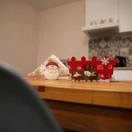 カランバカThe House Under The Rocks Of Meteora 1アパートメント エクステリア 写真